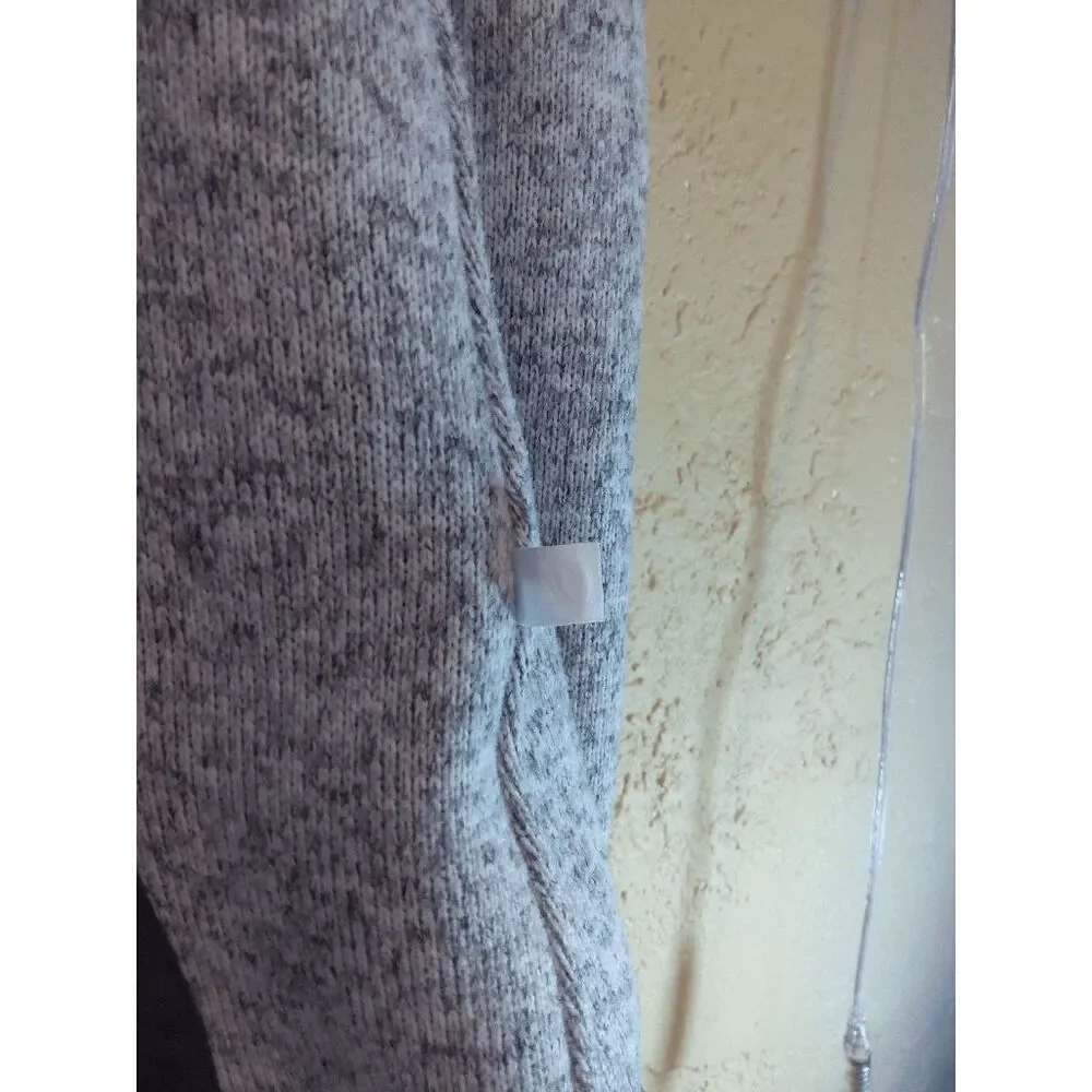 309 EUC Size 2 Lululemon Its Fleecing Cold Zip Up - Picture 6 of 6